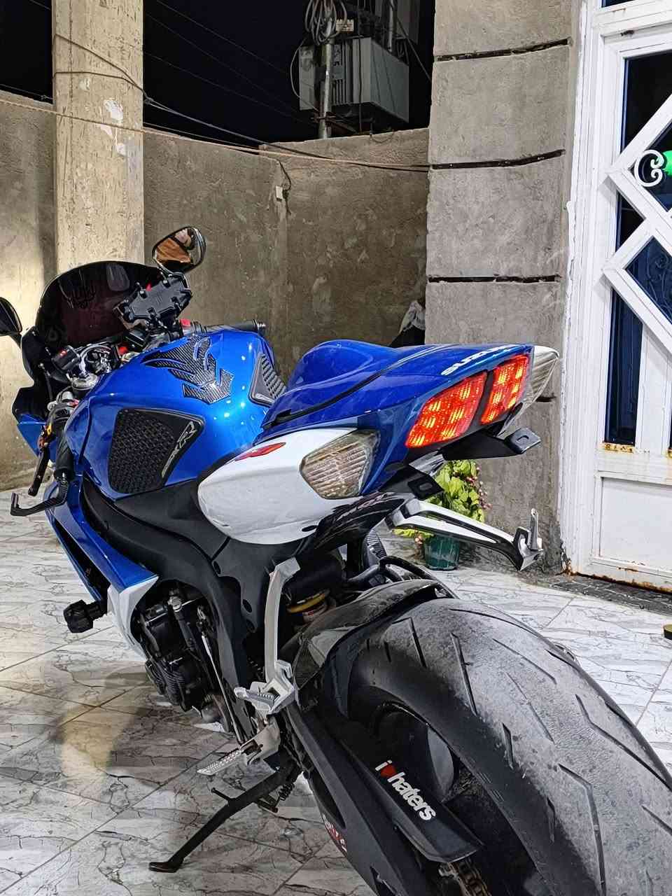 هلاوو شباب جكسر للبيع 2007 دراجه نضافه 95%
منفيس واوراقها كامله 
مبرمجه 3مودات 
تخم تاير ودامه كامله مناقصها برغي بيها اضافات هواي
سلايدرات اصليه 
قباقه مكينه كاربون 
جاملغ امامي كاربون 
قمبوره كشن 
صالنصه بروكس اصليه
مري كاربون ام الاشاره بلاديه 
لايت زنون
مكاني كوت مركز 
سعرها اخو البلاش 
***********
