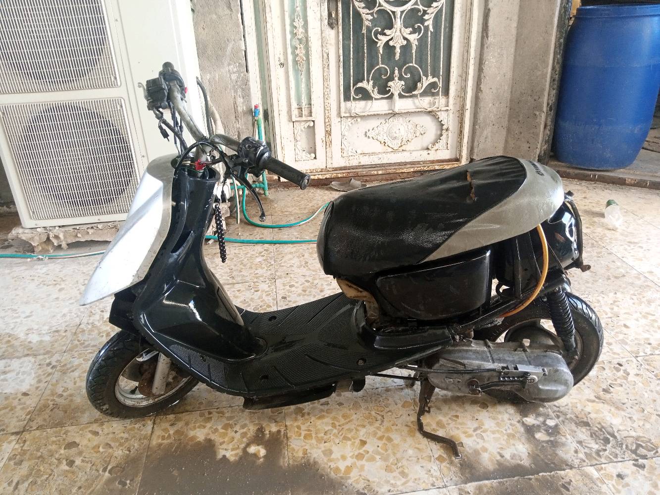 دراجه 5 زروف نظيفه عطلها كرنك
الدراجه مرتبه ونظيفه عطلها بس الكرنك تصلح وتطلع بيها تركتها بسبب الدراسه سعرها 75 بيها مجال للشراي مكاني ابو الخصيب مهيجران تواصل واتساب
***********
