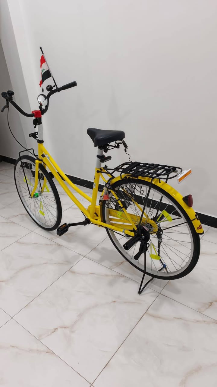 السلام عليكم ورحمة الله وبركاتة بايسكل بي دي للبيع شرط شخط مابيه ياباني اصل لا تجاري ولا هاي السوالف بايسكل شرط نضيف كلش الون حلو وغراضه كامله جاملغات وغراض كامله السعر خاص او على الرقم***********وتساب فقط والمكان ناصريه الاسكان الصناعي النزله الاولى والمو شراي لايراسلني رحم الله والديكم❤🫵🏼
