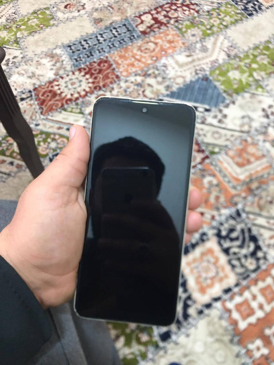 السلام عليكم
ريلمي 12 برو بلاس 5G
ذاكرة 512 
بطارية 5000 ملي امبير 
كامرة 50MP+8MP+2MP
المعالج Media Tek7050
الجهاز مبدل شاشة اصلية 
الجهاز بدون شاحنة و كارتونة 
للأستفسار الاتصال على الرقم التالي ***********
او مراسلة الحساب 
السعر المطلوب 175 وبي مجال للطيبين 
الموقع ديالى الخالص
