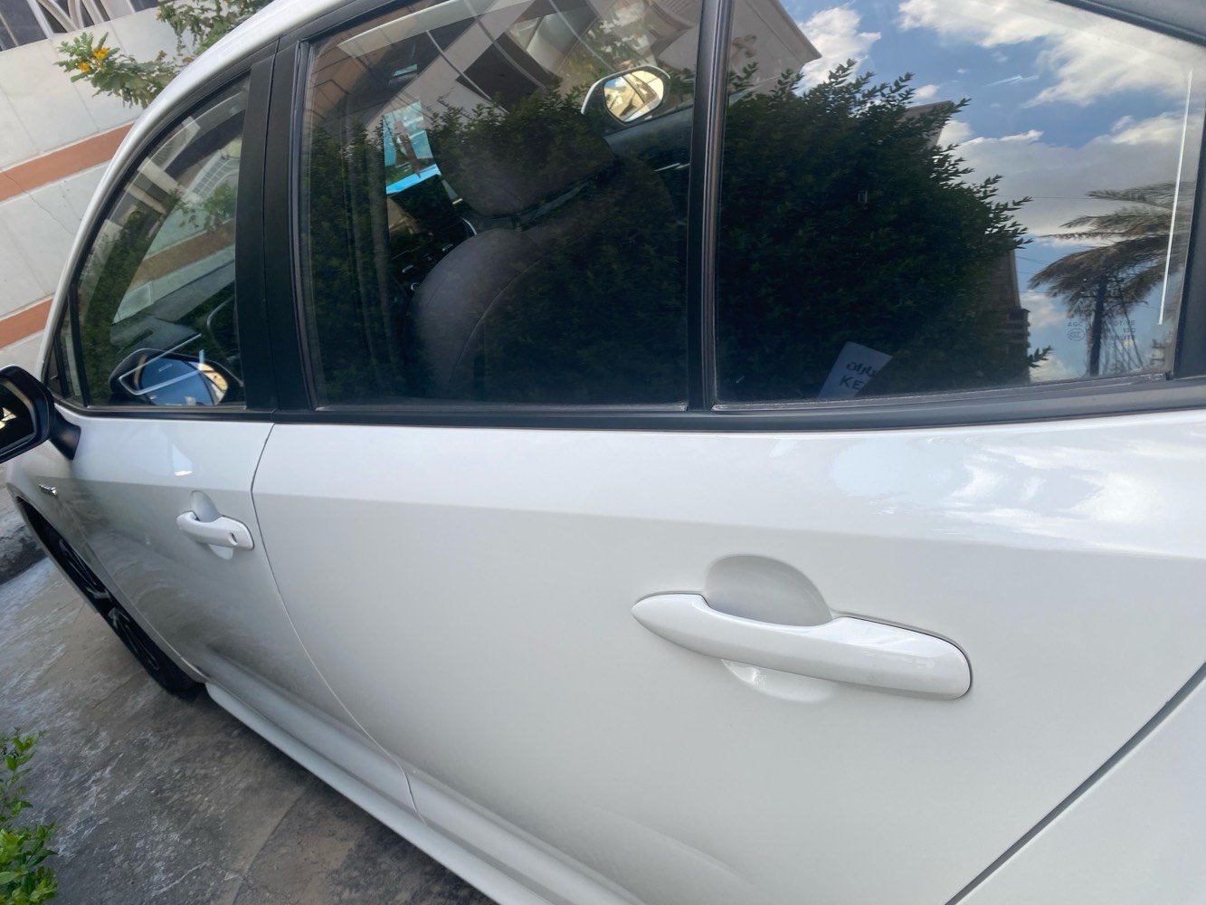 السلام عليكم 
تويوتا كورلا هايبرد ٢٠٢٣ الشكل الامريكي ماشية ١٨ الف مكفولة من صبغ رايدها ب١٤0 وبيها مجال 
مكاني بغداد

‭٠٧٧٢ ٢٢٣ ٣٣٤٦‬
رقم صاحب السيارة
