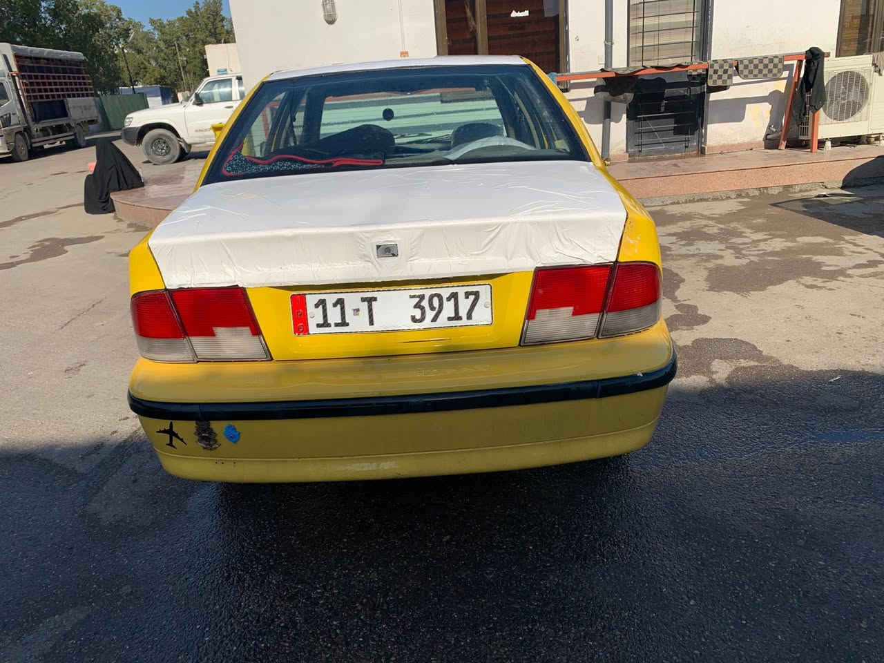 سلام عليكم سمند ٢٠٠٩  للبيع سياره جديده امانت الله كلشي بيها جديد تبريد ثلج كهربائيات كلها شغاله اي نقص ما بيها باتري جديد مكينه خير من الله تخم تاير سياره نضيفه الى درجه بيها تصليح بلهلال الفوك التايرات فقط معروضه ب ٣٨ وبيها مجال للشراي اتصل ويدلل ***********
