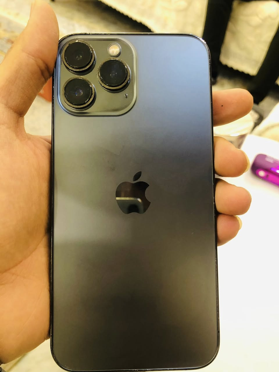 السلام عليكم ايفون ١٣ برو ماكس جهاز نضيف بمعنى الكلمة امريكي بطاريه ٨٥ بلاديه ذاكره واحد تيرا غير متواجد ع الخاص الاتصال *********** عنوان شهداء العبيدي
