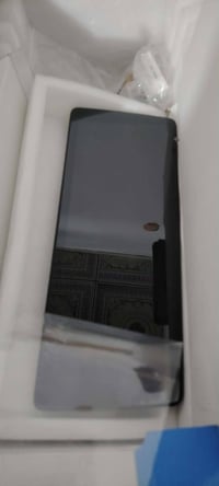 شاشة سيارة • ١٢انش • فحم