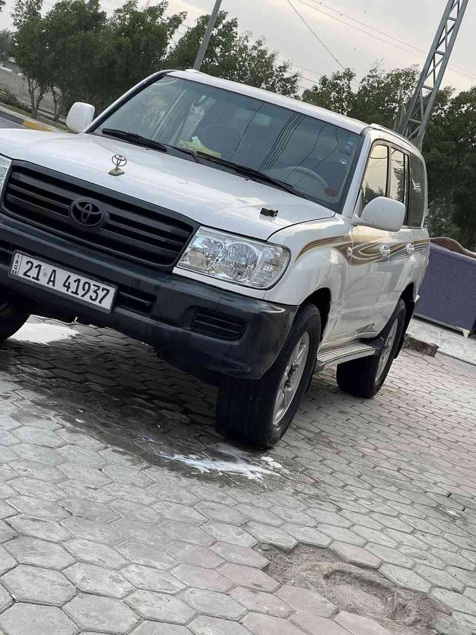 لاندكروزر  ٢٠٠١ رقم سليمانيه مكينه ٦سلندر كير عادي مكينه وكير جديد حداديه جديده السعر١١٠ وبيه مجا
***********
