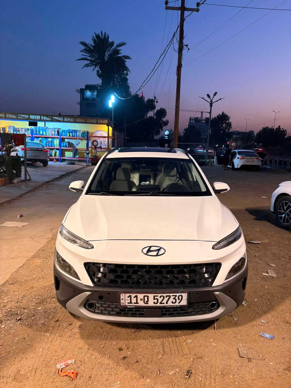 🚗 هيونداي كونا 2022 فل أوبشن (أعلى مواصفات من الشركة)
🔹 اللون: أبيض
🔹 أوتوماتيك – بنزين
🔹 الممشى: 75 ألف ميل

أبرز المواصفات:
✅ فتحة سقف
✅ عداد ديجتال كامل
✅ شاشة كبيرة + Apple CarPlay & Android Auto
✅ تشغيل بصمة + دخول ذكي (Smart Key)
✅ مقاعد جلد كهربائية
✅ كاميرا خلفية + حساسات
✅ مثبت سرعة
✅ نظام المحافظة على المسار (Lane Keep Assist)
✅ التحذير من التصادم الأمامي
✅ مراقبة النقطة العمياء
✅ LED أمامي
✅ جنوط رياضية ألمنيوم
✅ تحكم كامل بالمقود
✅ مرايا كهربائية مع إشارات
✅ نظام الثبات الإلكتروني (ESP) + مانع انزلاق + ABS
✅ 6 وسائد هوائية
✅ مكيف ممتاز

✅ استخدام شخصي
✅ جاهزة للفحص ولا تحتاج أي مصروف
✅ الضرر: قطعة واحدة فقط

💰 السعر: 161 ورقة (قابل للتفاوض بالمعقول)

📍 بغداد – الدورة
📞 ***********
