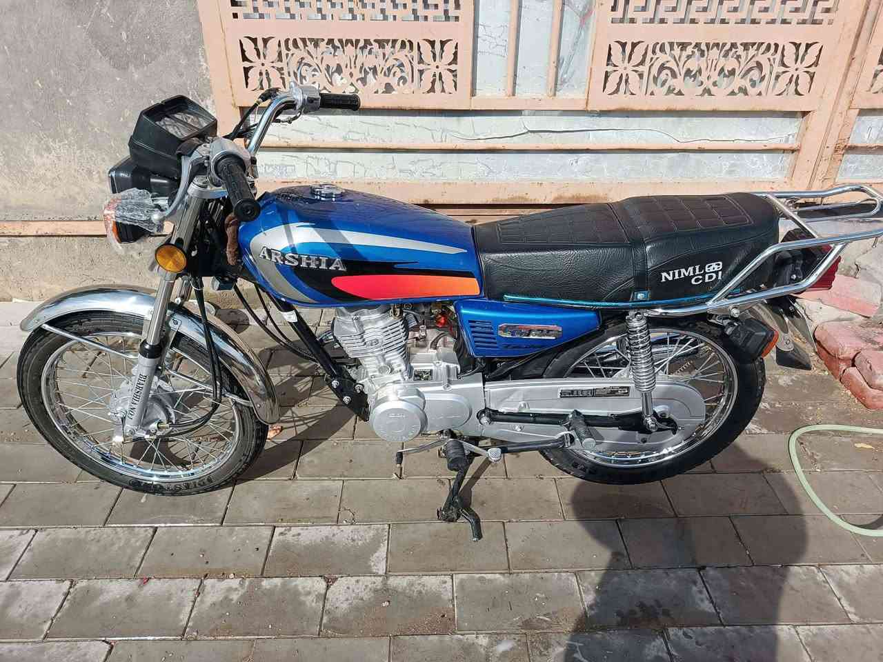 دراجه للبيع ارشه موديل 25.  سعر 650.  ‏‪0773 930 8257‬‏
