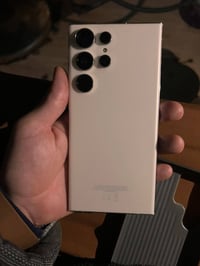 اس 23 الترا • ٢٥٦ • شاشة مكسورة