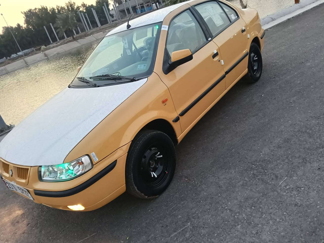 السلام عليكم سمند 2011 سياره رقم بغداد انكليزي مميز هيئه غرامات مصفره تحويل ثاني يوم السيارة كفاله عامه ما عدة الباب الخلفي مصبوغ سياره صفاح موس السياره كير مكينه كسر كارتون صدر امامي خلفي جديد تدفئه تبريد شغاله كلج جديد باتري جديد تخم تاير جديد سياره جاهزة للخير كبل للشارع  السعر خاص وتدلل ولموشراي لايتصل فدوه المكان بغداد حي القاهرة للاستفسار *********** بي وتساب
