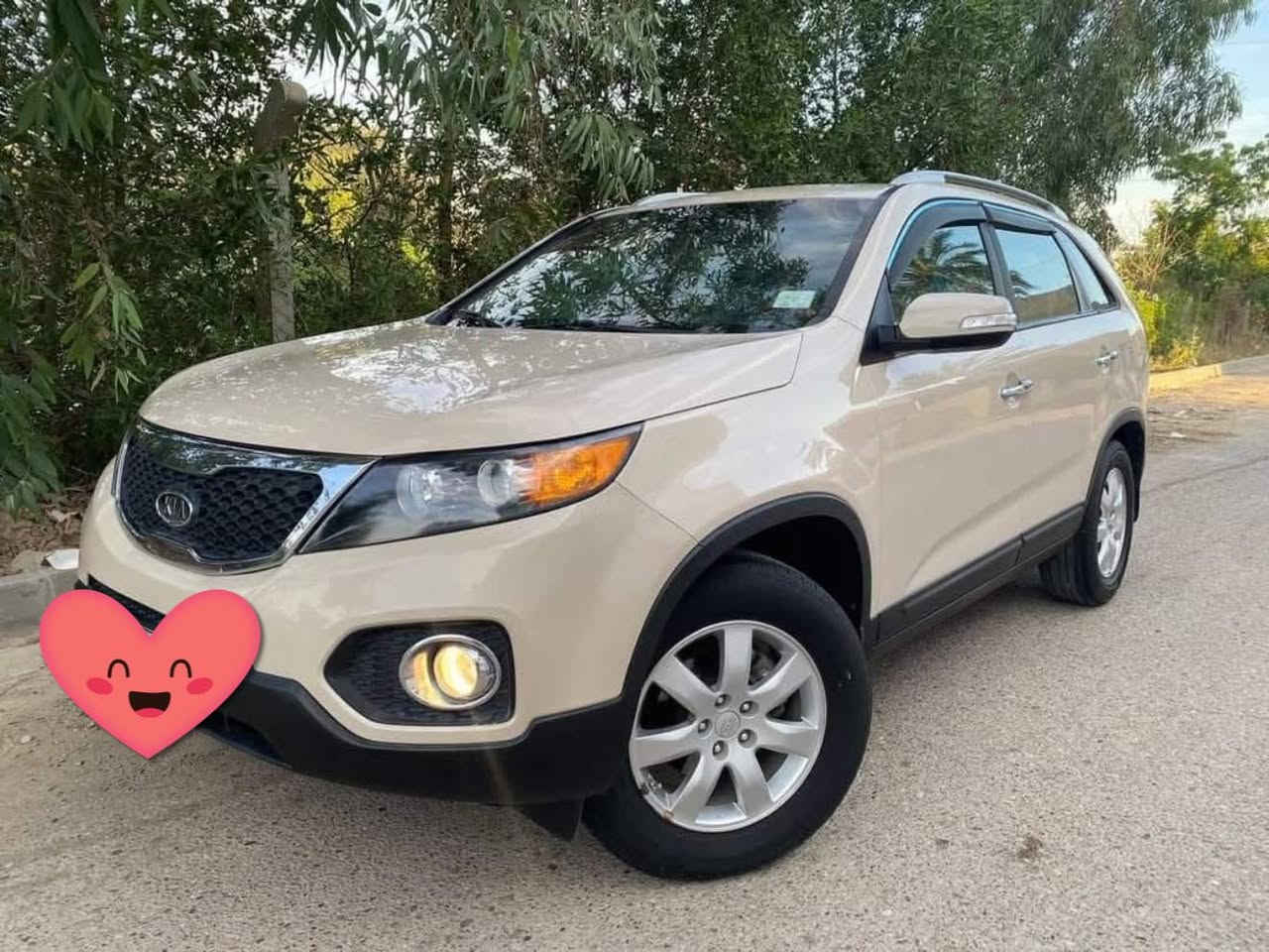 السلام عليكم…للبيع
-كيا سورنتو 2011 وارد امريكي

-رقم صلاح الدين دولي مميز بأسمي تحويل مباشر

-محرك 4 سلندر 2400 دوش بدون فتح 7راكب ماشيه 160

-گير/صدر/تبريد كله جاهز

-تخم تاير جديد

بدون ضرر فقط ألي موضح بلصوره مال السونار وباقي التفاصيل تجي وتشوفها 

📍صلاح الدين- تكريت

📲***********
