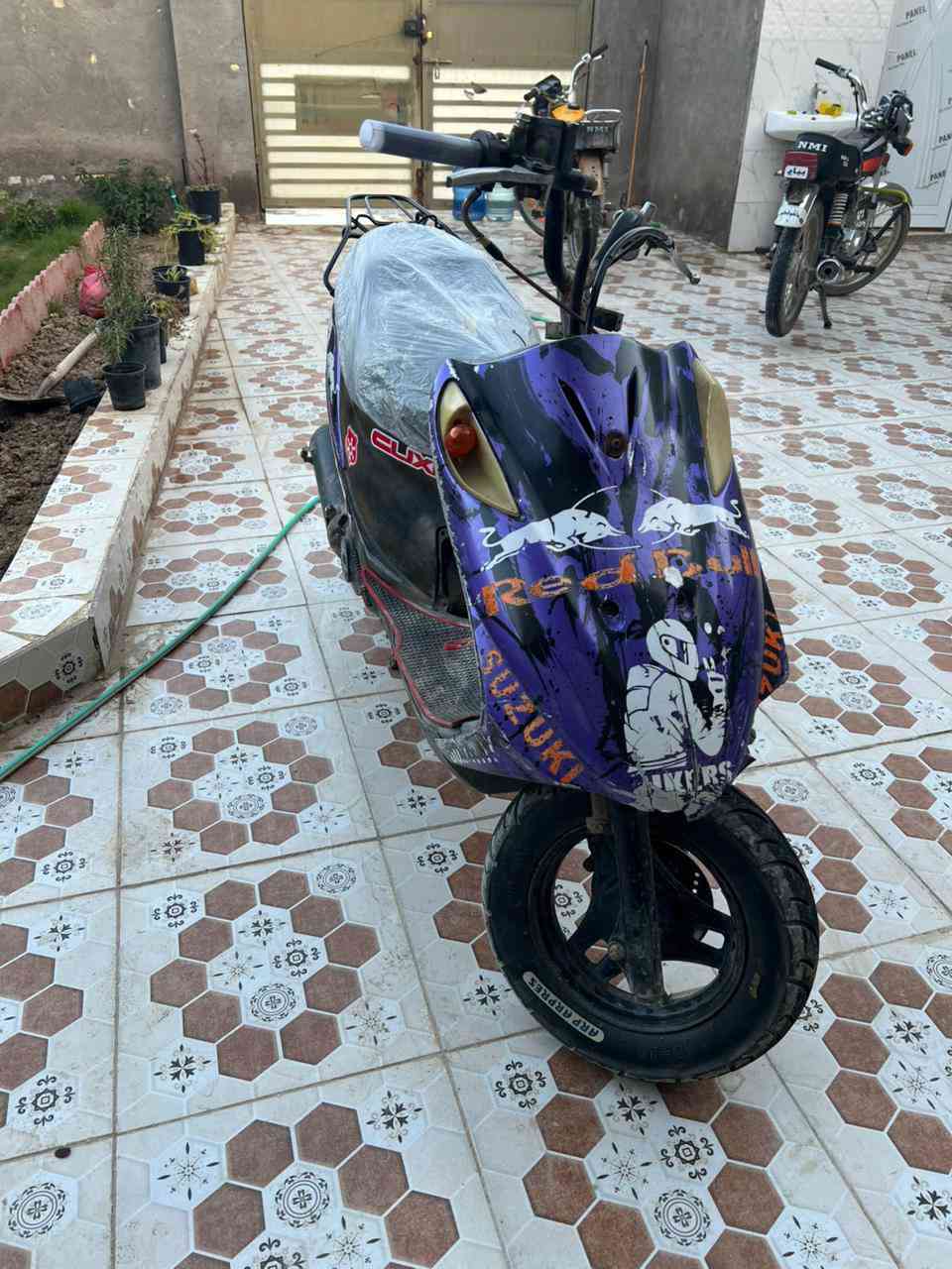 ادرس ياباني قديم شغاله خير من الله عوزها بس شوته وترتيبات تفاصيل  *********** وتساب
