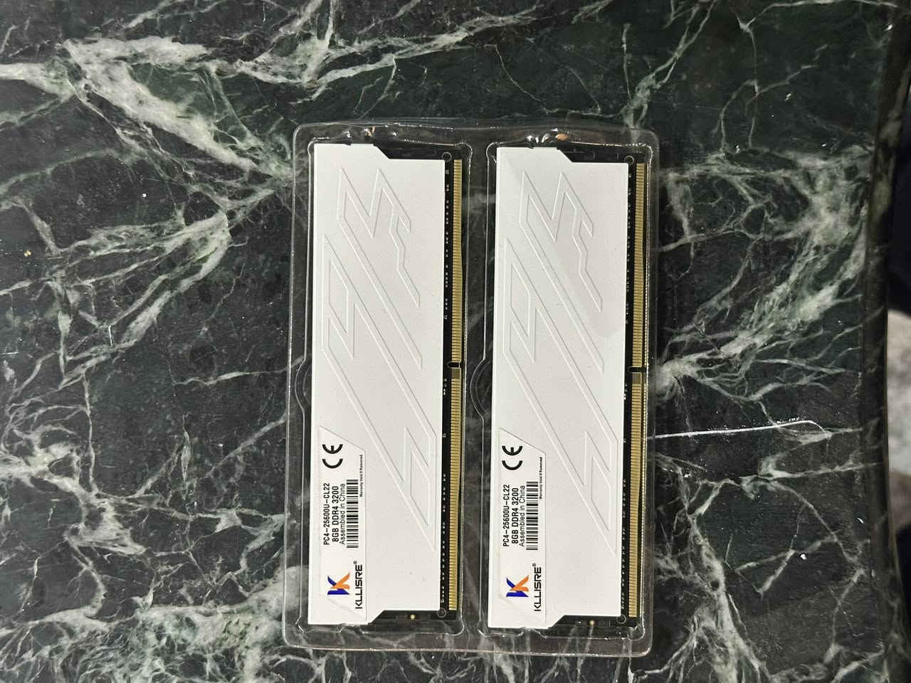 معالج/ i5 12400f
بورد / msi b760
الكومبو سعرة 375 
رامات / 2*8 3200 kllisre ب 100
مبرد/ هوائي ب20
بور سبلاي / ثرملتيك 650 gold ب 75
يو بي اس 1500 ب 35 
يو بي اس من شركة فاربر 2500 ويا ضمان سنتين وبطاريتهة زينة  ب 120
طابعة 3d وياهة فلمنت ب 50
كيس لون اسود ويا فان واحد ب 35 وكامل كل ملحقاتهة
مكاني دورة اكو توصيل لكل العراق والاسعار واكو غراض بسعارهن بيهن مجال


**إذا كنت صاحب هذا الإعلان وتريد حذفه لأي سبب، رجاءا أرسل رسالة إلى الدعم الفني**