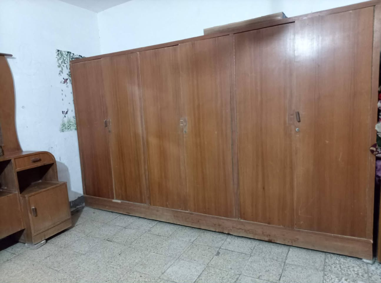 غرفه تسكام نقص بس تخت الجربايه 200وبيه مجال مكان حله شارع 100


**إذا كنت صاحب هذا الإعلان وتريد حذفه لأي سبب، رجاءا أرسل رسالة إلى الدعم الفني**