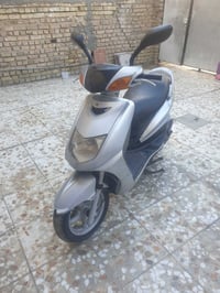 للبيع سكنس نثية 110ياباني كابريتر اصلي دراجة نكرة سلف هندر شعلة تخبل ف...