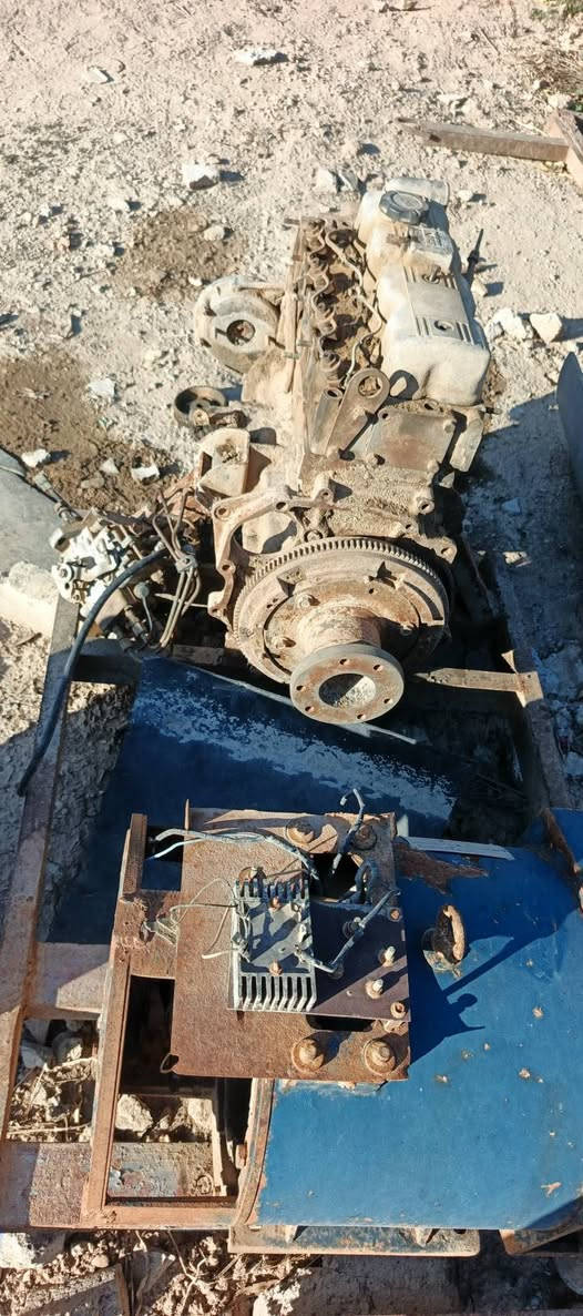 سلام عليكم محرك كيا 2400  ودينمو 30 كيفي نحاس  متروكات للبيع  على حطتهن *********** التصال او مراسلة وتدلل
