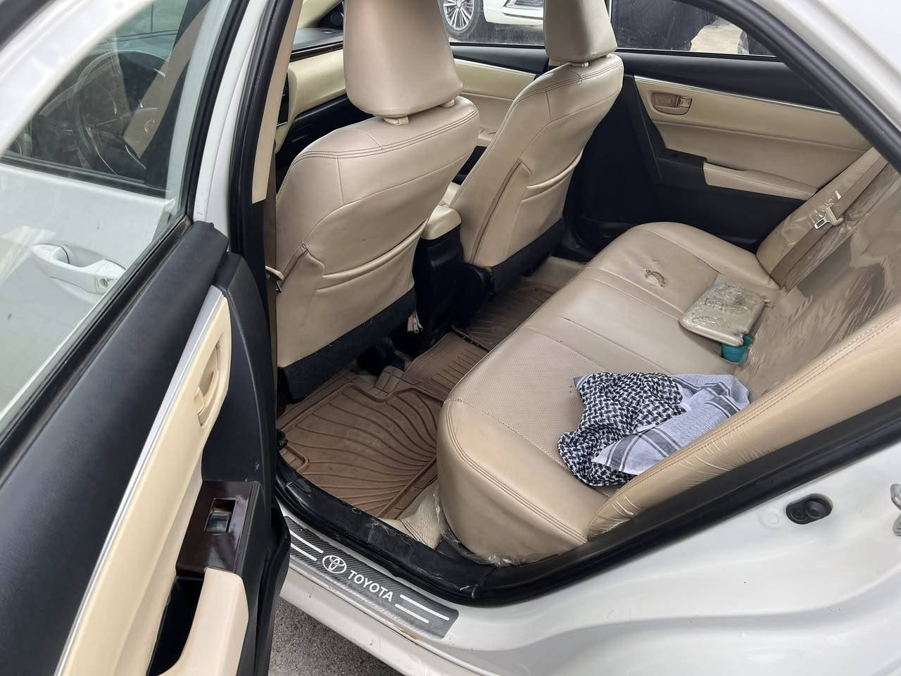 كورلا موديل 2019 خليجي شركة فول مواصفات
ماشية km120
محرك وكير بشرط 
مكينه 2.0
بيه ربع بنيد صبغ فقط 
رقم وسنوية جديد شرط تحويل 
السعر 158 وبيه مجال 
مكان سيارة سليمانية
فول مواصفات 
للاتصال ***********
