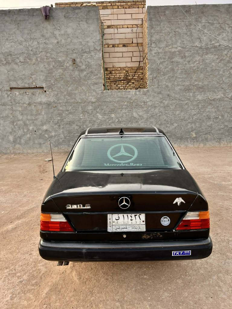 مارسدس موديل 1989 مكينه كير 2500  جدد تخم تاير حداديه جديد كهربائيات كلها شغاله سياره مصبوغة جماليه قواعد بلادي سنويه 2027 سياره جاهزه مال جناي رقم كربلاء ألماني  السعر 40بيها مجال بيع ومراوس مكاني كربلاء *********** كربلاء, العراق
