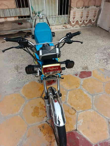 دراجه للبيع موديل 24 كفاله عامه دراجه مال جناي محرك ما مفتوح اوراق كامله مكان ديوانيه دغاره دراجه حلوه كلش سعر 700 وبيها مجال رقم الهاتف ***********
