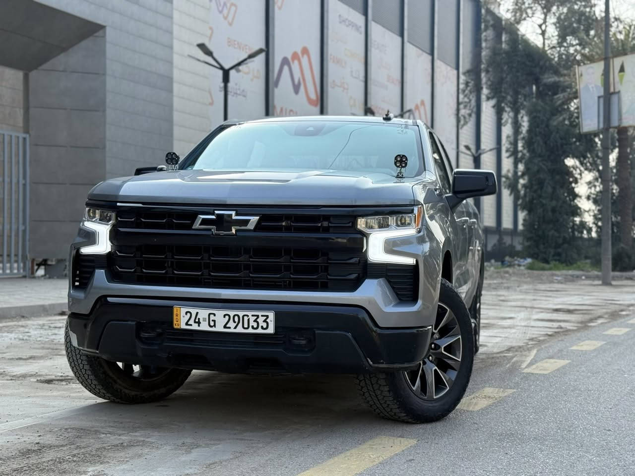 السلام عليكم 
سلفرادو 2023 مواصفات LT دشبول تاهو الحديث

السياره 4 سلندر ٣١٣ حصان + ٥٠٠ نيوتن متر عزم دوران

حادثها فقط بارد بالجاملغ الخلفي + حافة الباب الخلفي 

بيها كلير قطعتين من امريكا بدون حادث بدون فتح بدون تبديل ايرباك فقط برده 

للبيع او مراوس ب فور رنر شمالي 
سعرها 293 ورقة بيها مجال رقم دهوك باسمي ترقيم جديد

مكاني بغداد بلديات


**إذا كنت صاحب هذا الإعلان وتريد حذفه لأي سبب، رجاءا أرسل رسالة إلى الدعم الفني**