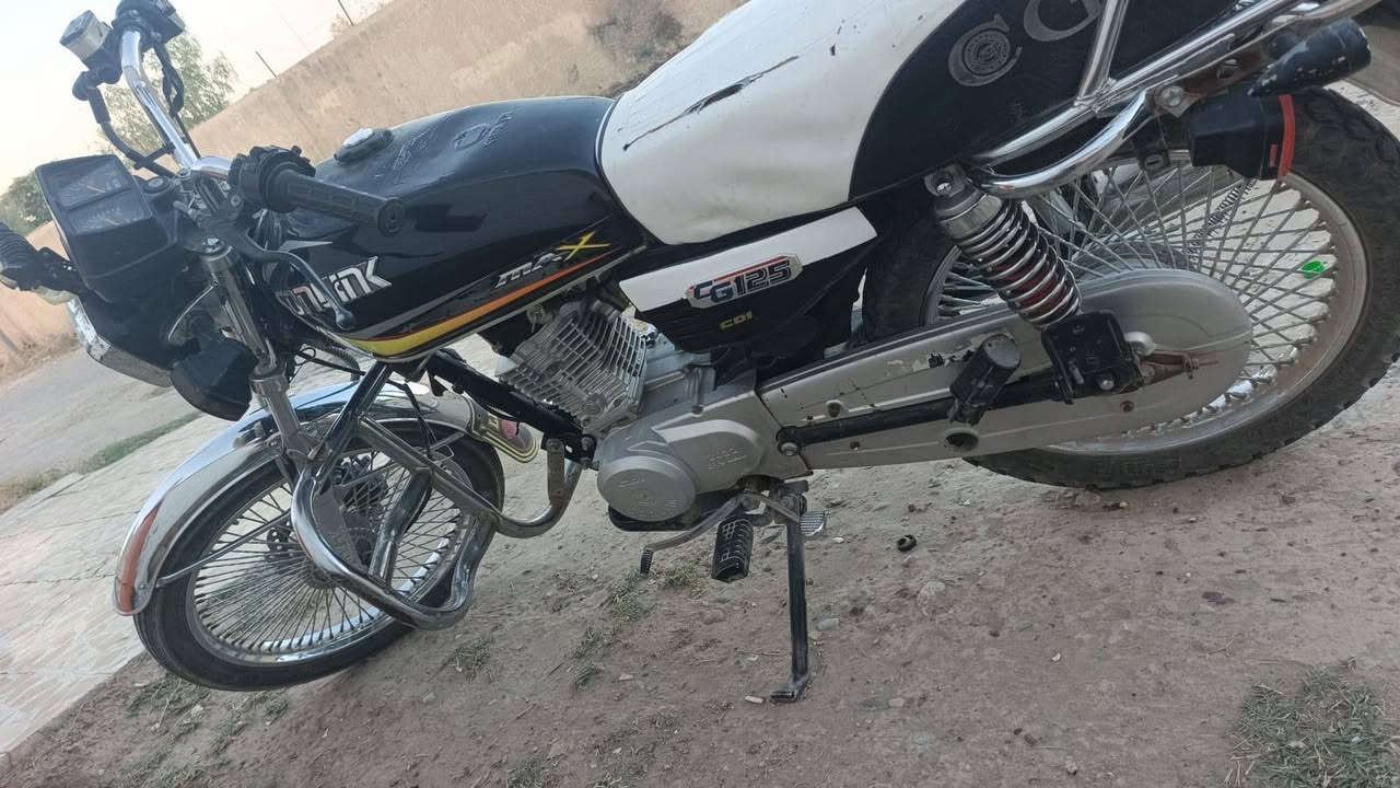 سلام عليكم دراجه للبيع تايكر مديل 2022كلشي ما ناقصه محرك ما مفتوح كله شرط نص دفره يشتغل كله بلادي ما مبدل بي شي حته درع بي نشرات بي سعر400 بي مجال للشراي اتصل ع رقم***********

