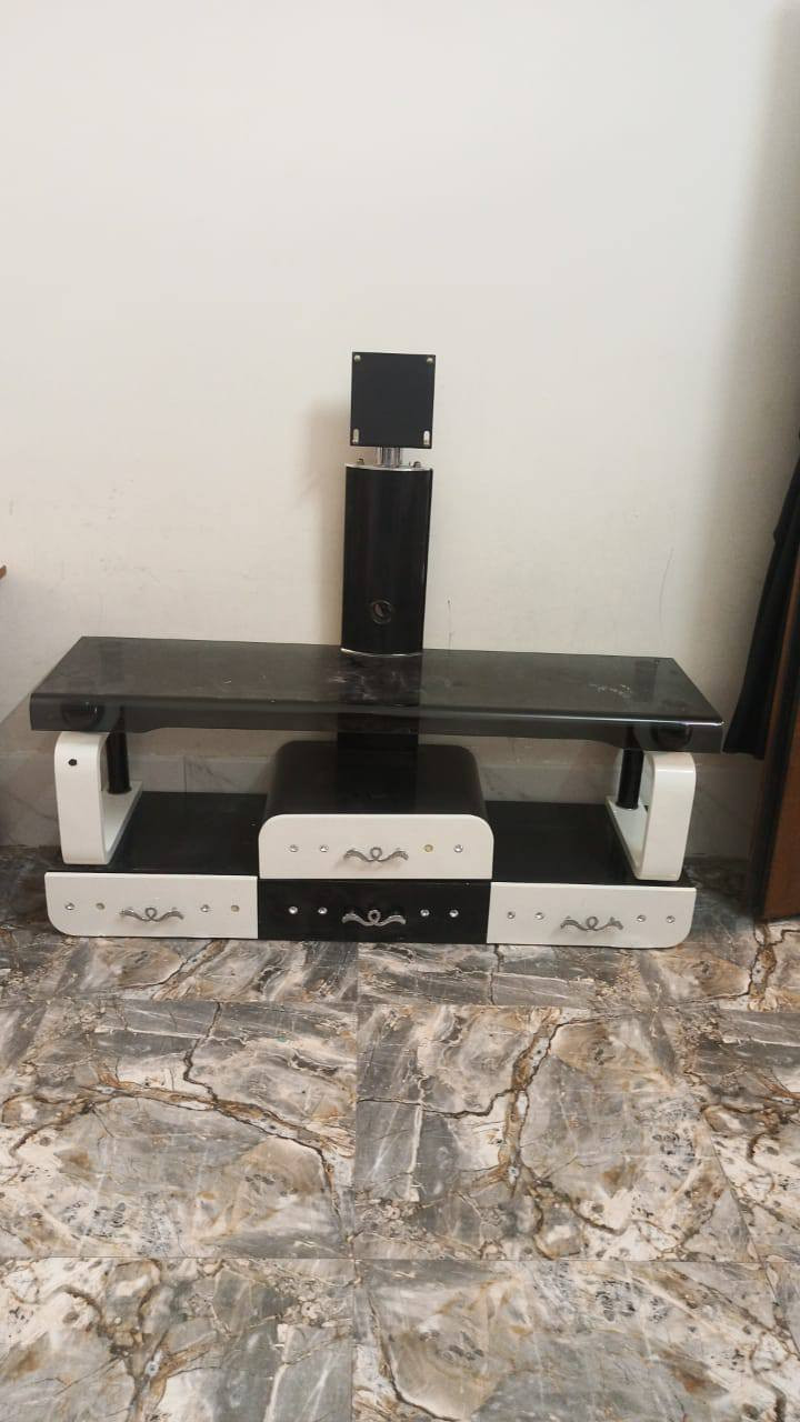 ميز بلازمه للبيع نضيف وثكيل السعر 100 بيه مجال


**إذا كنت صاحب هذا الإعلان وتريد حذفه لأي سبب، رجاءا أرسل رسالة إلى الدعم الفني**