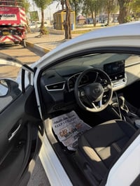 كورلا 2025 ماشي13000الف كم جديده السياره صار بيه بارد بل مكان المحدد ب...