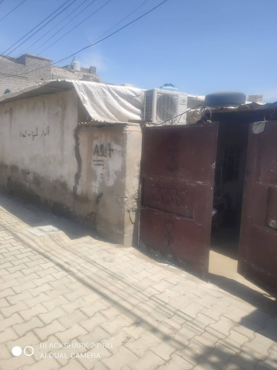 من رخصت صاحب المنشور ... اكو بيت للبيع (( 200متر )) سند 25(( السعر 90)) بي مجال )) في الشعب حي البساتين قريب الشارع العام عشر دقايق للستفسار اتصلو ع صاحب البيت.... (( *********** )) ( يرهم مراوس او تدفع قصد مقدمه) موجود خدمات مدارس مجاري وتبليط .. [ والمنطقة حي الصدرين ملاسق لي (حي البساتين) بدايت المنطقة
والمنطقة بيها بيوت اهواي كلش قريب اسواق دينا   ( باقي التفاصيل اتصل افهمك افضل )او تجي اتشوفه افضل و يباع   كاع    البناء هديه  ويفيد اهل المواكب    ع الشارع
