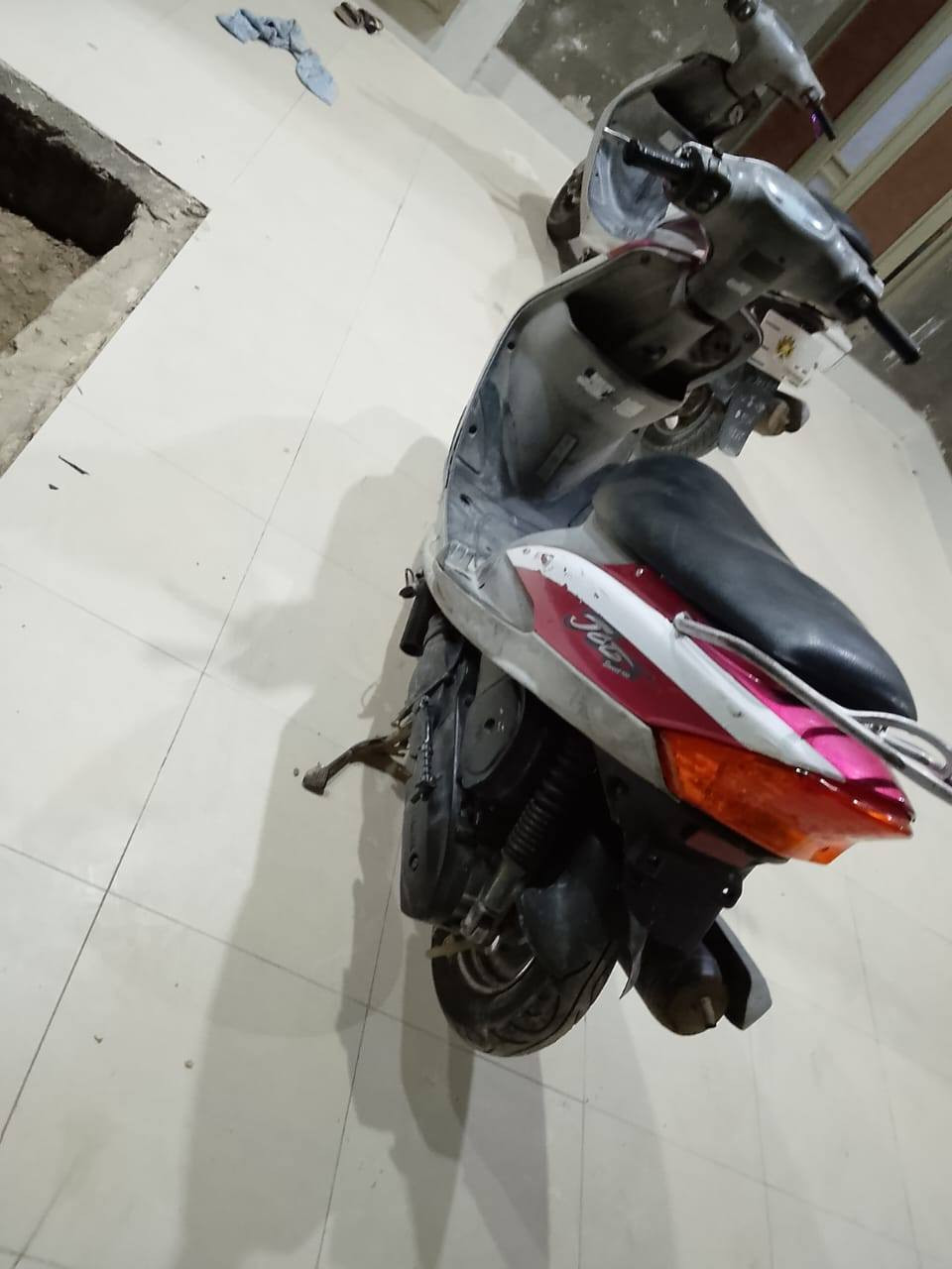 سلام عليكم دراجه ماكس منغولي دراجه مفتوحه كور فقط فقط كهربائيّ شغاله كله تواير جديده قفل جنطه حلوه دراجه كلش كلشي شغال مكاني رميثه سعر 650بيه مجال شراي رقمي ***********
