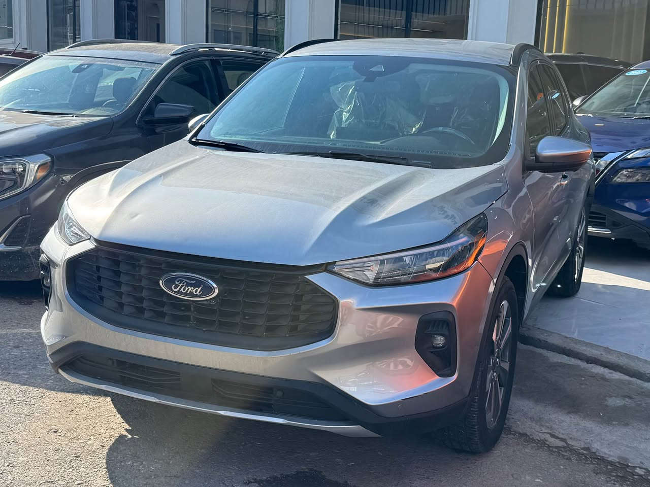 فورد يسكيب 
فول مواصفات 
شاشه ايباد
گيچ الكترونى
بصمه٢
٤پستن
مواصفات كندى
بونيد وجاملغ صبغ
نرخ155ورقه
*********** أربيل, العراق
