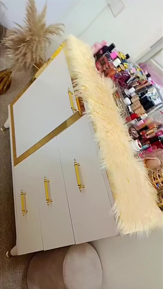 ئەم تاخم نۆمە بۆ فرۆشتن وەک سفر وایە دوومانگە کراوە 7پارچەیە هەر بەریزیک موشتەریە لەتایبەت نامە بنیری لەگەل ریزم


**إذا كنت صاحب هذا الإعلان وتريد حذفه لأي سبب، رجاءا أرسل رسالة إلى الدعم الفني**