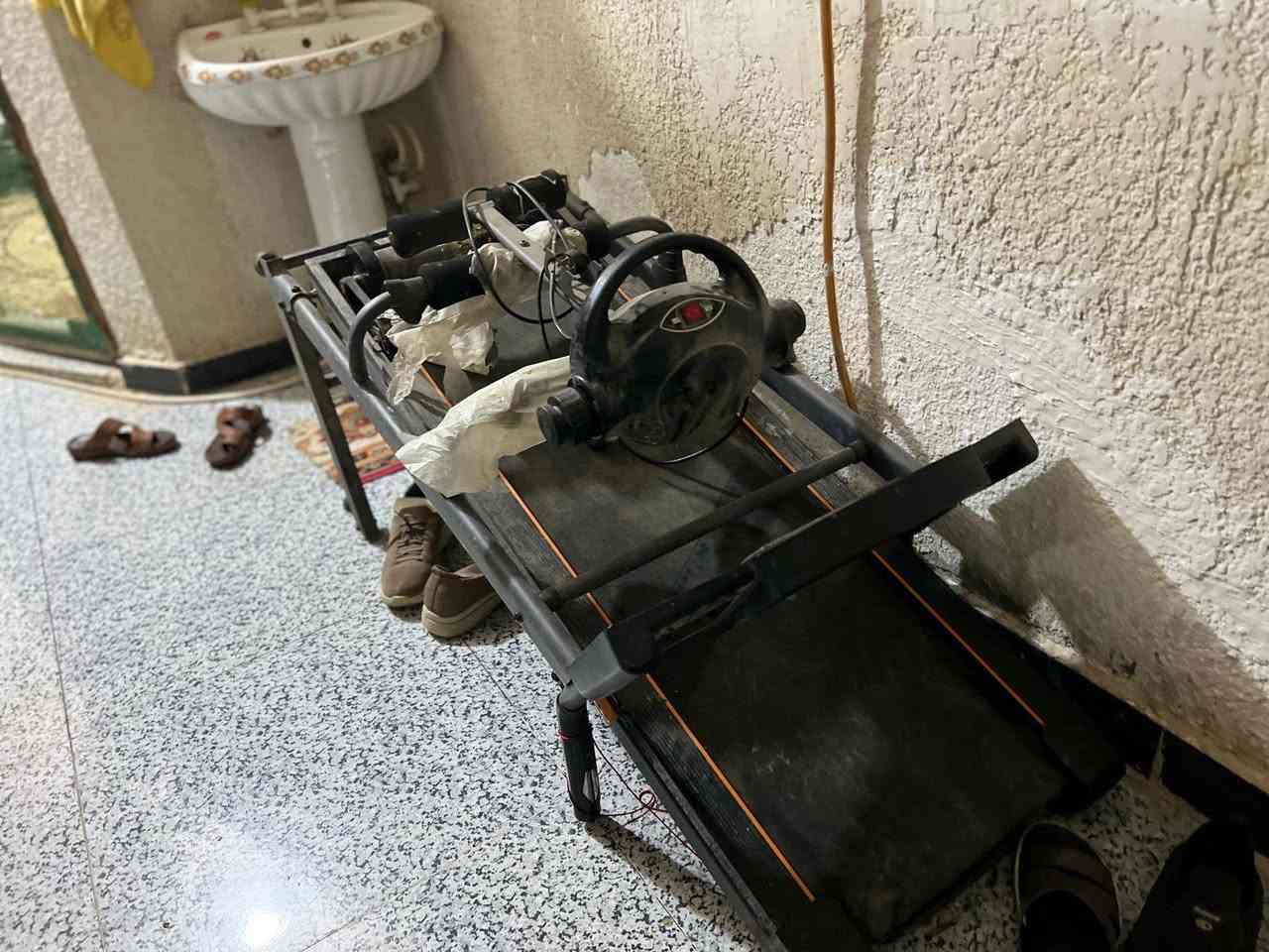 جهاز رياضه 

بي ركض وبي حرق شحوم 
الكارت مالته  ضاع ووكف الجري الرياضه 
بقه بس الشحوم شغال 

 وابيعه ع عطله ب٨٥ وبي مجال
*********** ***********
