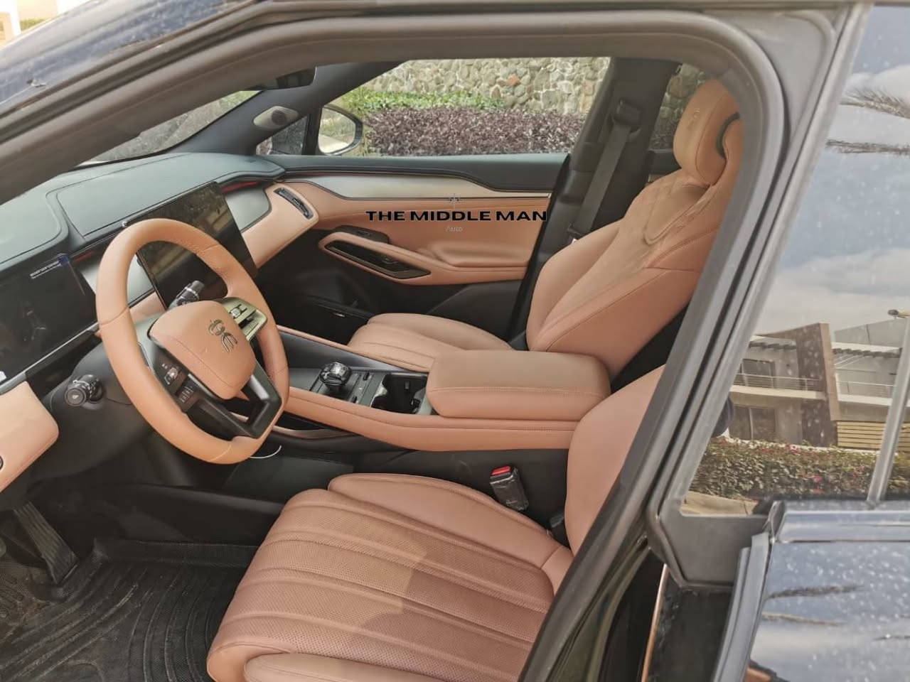 🚗 BYD Song L 2025 🚗

✅ أعلى فئة LiDAR
✅ موديل 2025
✅ عداد 27,000 كم
✅ الحالة العامة ممتازة
✅ مدى قيادة يصل إلى 662 كم (CLTC)
✅ جاهزة للمعاينة والفحص

✨ مميزات وإضافات:
✔️ الشاحن المنزلي الأصلي
✔️ الشاحن البطيء (Portable Charger)
✔️ تأمين شامل ساري
✔️ طبقة حماية (Protection) على السيارة
✔️ ضمان ضد عيوب الصناعة لمدة سنتين
✔️ صيانة مجانية لمدة سنتين

📍 المرور: التجمع
📄 الرخصة سارية حتى: 09/09/2028

📍 المعاينة: التجمع

💎 سيارة مجهزة بالكامل مع إضافات قيمة تشمل الشواحن، التأمين الشامل، طبقة الحماية، وضمان ضد عيوب الصناعة، مما يجعلها جاهزة للاستلام بدون أي مصروفات إضافية.
التواصل واتساب 01018708490 القاهرة, مصر


**إذا كنت صاحب هذا الإعلان وتريد حذفه لأي سبب، رجاءا أرسل رسالة إلى الدعم الفني**