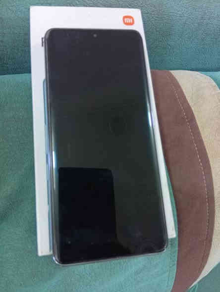 جهاز ريدمي 14 برو ذاكره 512 رام 12 السعر 350 للاستفسار خاص او الاتصال على الرقم ***********
