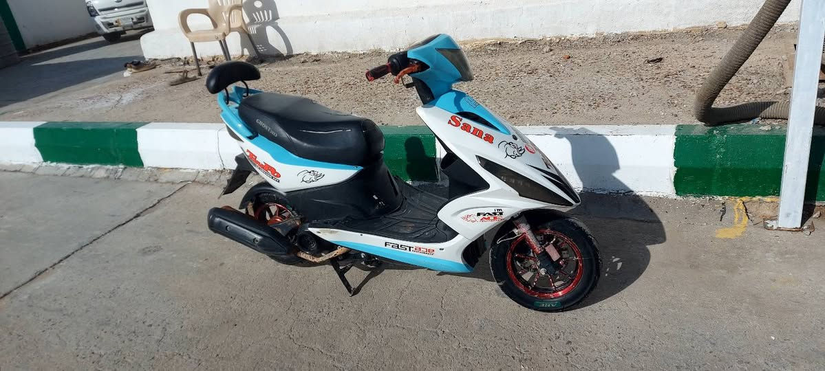 سلام عليكم ماكس مضلع  مكينه امتياز ياباني ناعمه كلش مامفتوحه ابد ولا طابه مصلح اكفله على ايدي مكفوله من كلشي موديل 2023 سلف هندر كهربائيات كله شلع شغاله مناقصه شي  قفل جنطه قفل ستيرن شغالات فقط كلجاته تعبانه  شلعه ضعيفه بس معدل تمشي اشاير لايت عالي ناصي كله شغال للبيع 400وبيه مجال او مراوس حسب القناعه مكاني حله الدراجه على وضع الشركه لسه  ***********
