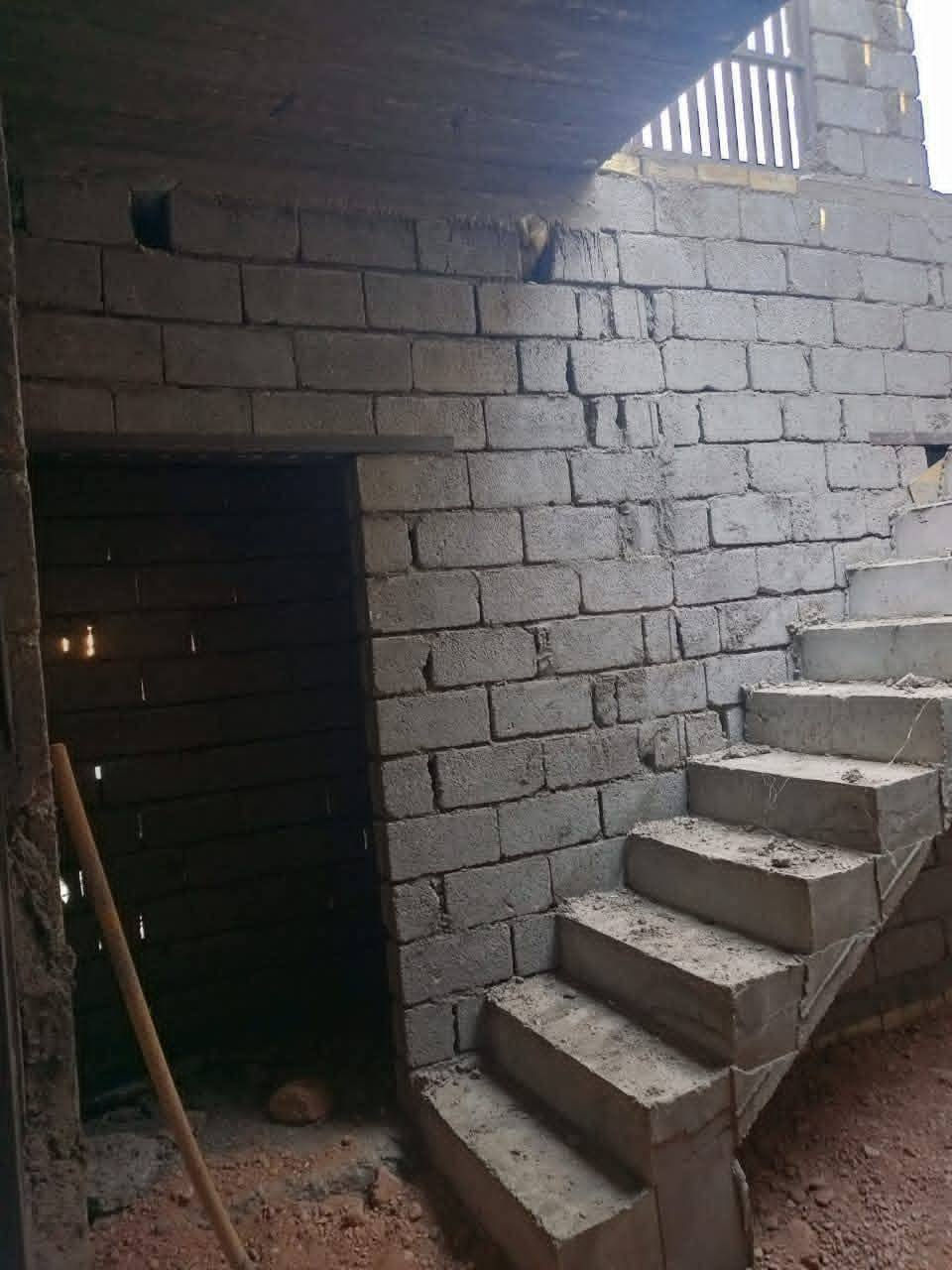 السلام عليكم هيكل للبيع ٥٠ متر سند ٢٥ طابقين الطابق الأول يحتوي على صالة واستقبال ومطبخ وصحيات خارجية وداخلية وطارمة والطابق الثاني غرفة وحمام وصالة علما الطابق الثاني ممصبوب خدمات ماء مجاري كهرباء المكان الودي شارع جامع القاضي السعر٣٠وبي مجال


**إذا كنت صاحب هذا الإعلان وتريد حذفه لأي سبب، رجاءا أرسل رسالة إلى الدعم الفني**