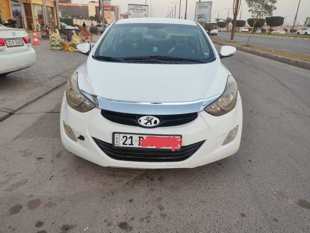 السلام عليكم 
النترة موديل 2012 خليجي 
السعر 118
الرقام سلمانية بسمي شرط تحويل تريد وكالة 
المواصفات 
العداد الحالي 234778
مكينة 1800دوش 
شاشة 
اشاير بل مري 
تحكم ستيرن 
تبريد فول منضومة جديدة 
بيهة جاملغ مال السايق بي بارد والباب الخلفي 
سيارة حلوة وخير من الله  متصرف عليهة شي
للتواصل واتس اب ***********
