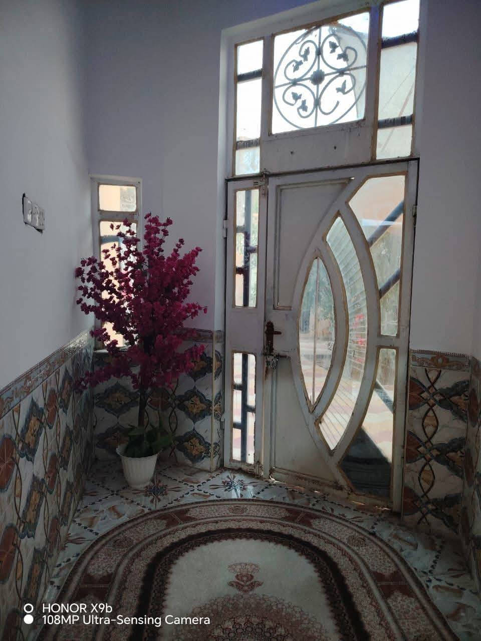 بيت طابو صرف منطقه خنيطله الجديده حي الزهراء مساحه 300 متر
البيت طابق واحد يحتوي على غرفتين وحده منهم نضام سويت  وصاله وديوانيه واستقبال  وصحيات داخليه وخارجيه وطارمه كبيره لدار كراج سياره وحديقه 
م / الدار يحتوي على محل حلويات 
السعر 225 
للإستفسار مراجعه مكتب خالد الشريفي للعقار 
العنوان ذي قار _ سوق الشيوخ  _ قرب مطعم صمد 
او الاتصال عبر الأرقام التاليه 
*********** خالد الشريفي 
*********** مهدي عماد
