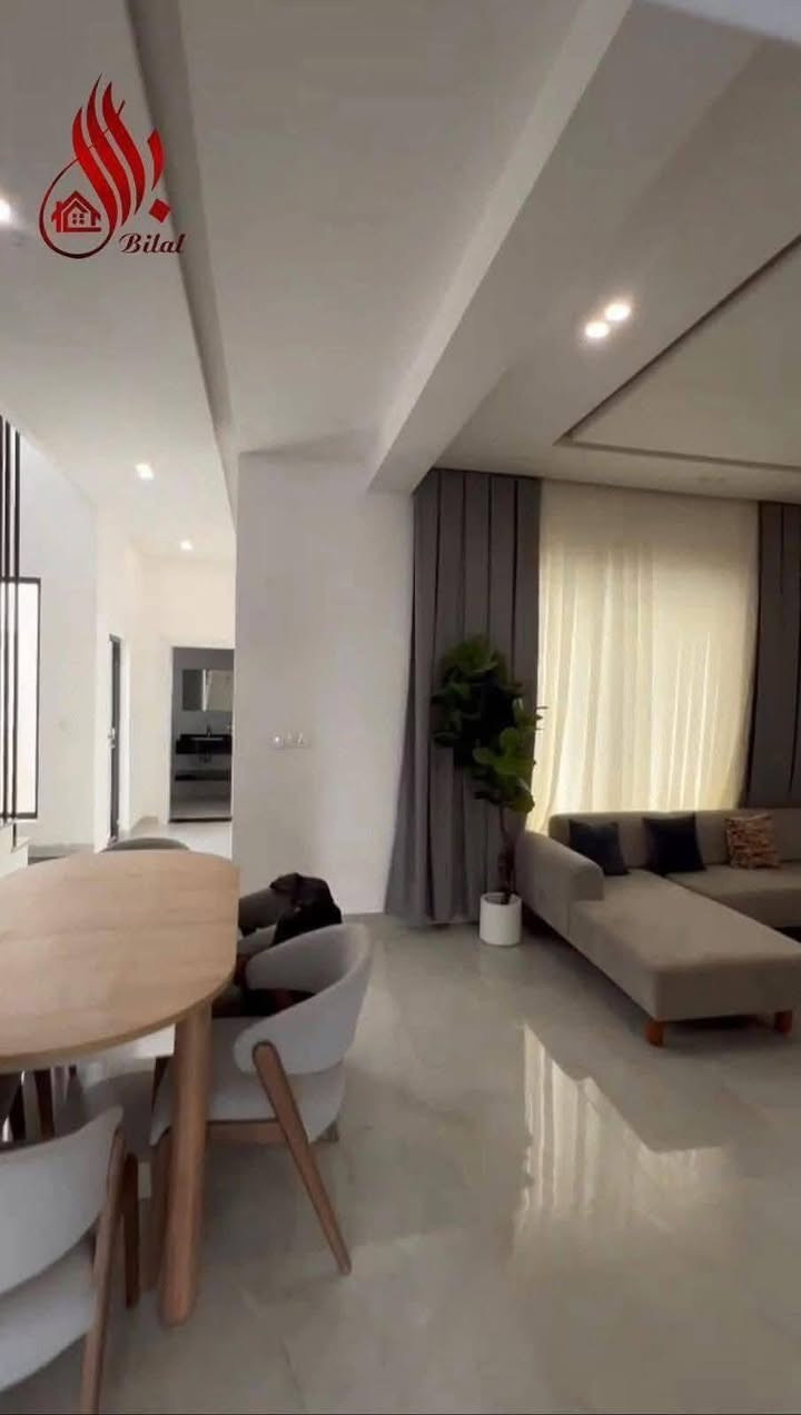 فرصة بيع مستعجل – بسعر أقل من السوق🔥
دار للبيع في مجمع عماد سكر – كربلاء 🏡
📐 المساحة: 250 متر

💰 السعر من الشركة: 290 مليون 
📉 البيع: نقدي كاش 

بيع مستعجل جداً بسعر جدا جدا بسعر مناسب 

تفاصيل اكثر خاص او واتساب

***********
