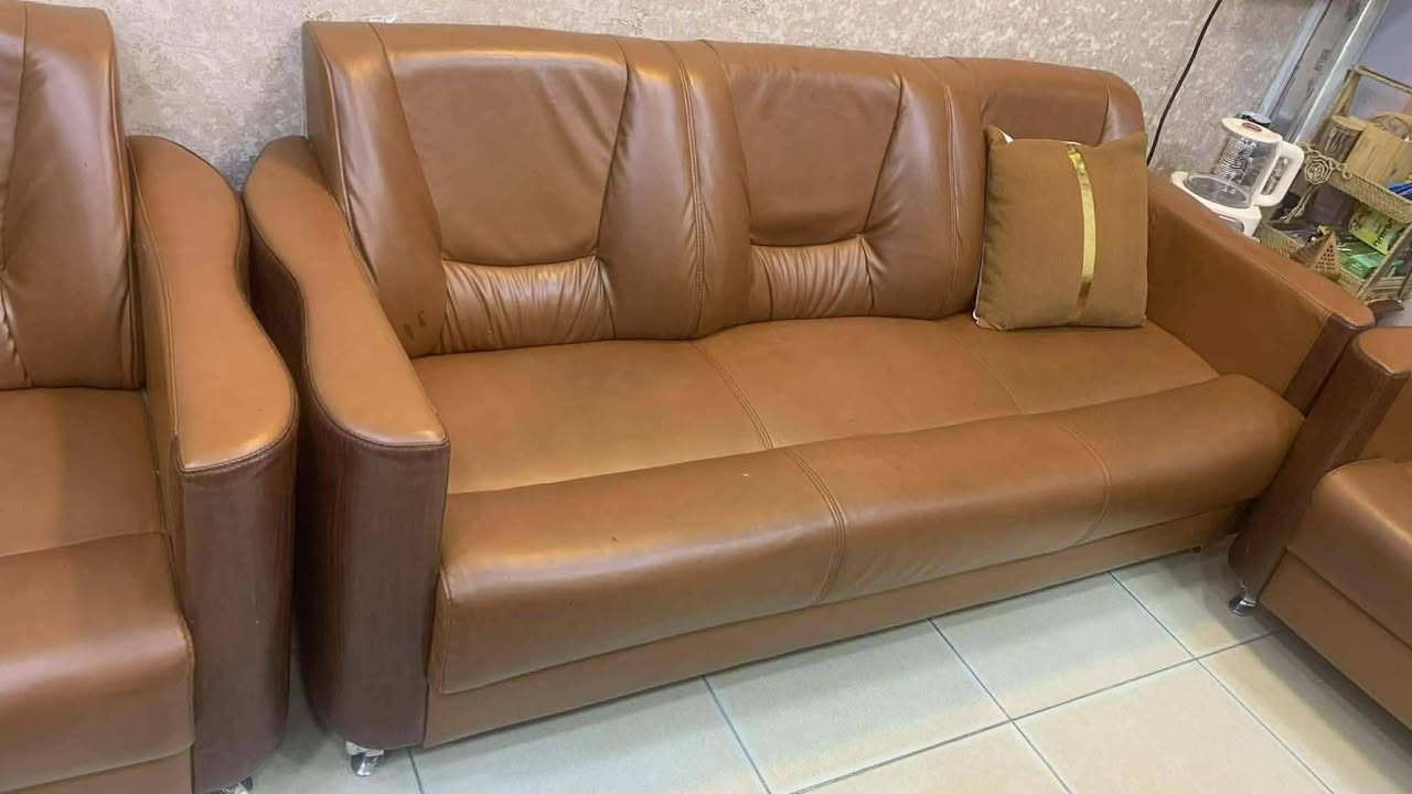 السلام عليكم 
تخم للبيع 7 مقاعد نازك مو ظخم اخو الجديد نضافه 95/100 
السعر 250 الف
العنوان المراده 42

مراسله خاص للرقم


**إذا كنت صاحب هذا الإعلان وتريد حذفه لأي سبب، رجاءا أرسل رسالة إلى الدعم الفني**