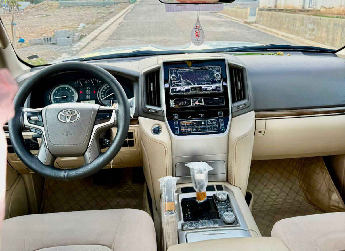 تۆیۆتا لاندکروز 2019 GX فول مواسەفات 
سڵاید دەسک ئیستیل دەرەجە یەک 
بەخی ئاو سفری شەریکەی جیهان  
سەنەوی و ژینگەی نوێیە
دەعامی بۆ دەعامی بەشەرت
بێ بۆیاخ و بێ شوخت
زۆر بەجوانی و پاکی ماوەتەوە
هیچ مەسرەفێکی تێدا نییە

سعر : لە کۆمێنت داوای بکە ڕاستەوخۆ بۆت دێت 📥

گێڕ و مەکیەنەی بەشەرت
هیچ کێشەیەکی تێدا نییە
تەحویل و بەناوکردن بەشەرت

ژمارەی خاوەنەکەی
***********
***********
