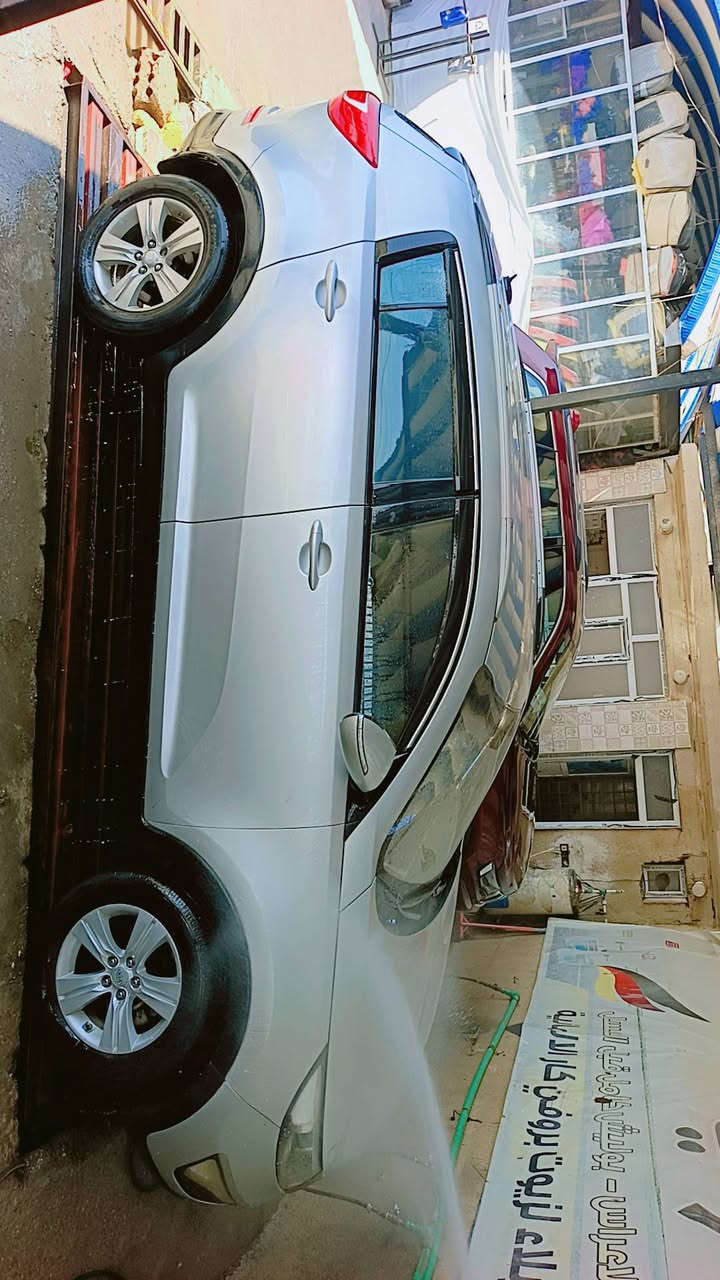 سلام عليكم سبورتج للبيع سعر 115وبيه مجال مديل 11وارد امريكي حادثة قطعة باب السايق مصبوغه حزام لجماليه فقط جارده رقم بابل دولي بسمي محرك 2400دوش عنواني كربلاء طويريج اي استفسار /***********
