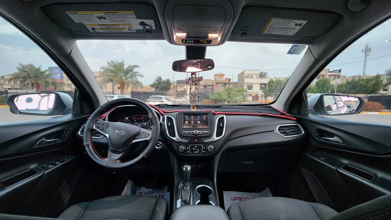 السلام عليكم
شوفرليت ايكونكس 21 LT AWD 
مواصفات LT معروفه تبريد قطعتين تشغيل عن بعد فور ويل شاشه كار بلي + اندرويد اوتو كشن سائق كهرباء منضومه لايت زينون رادار امامي وجانبي  وحساس خلفي كامره دوراه وتثبيت مسار  تحكم ستيرن كامل  auto high beam 
السياره نضيفه وجاهزه وكامله من كلشي ولا كلوب مشتغل بلدشبول
تاير وباتري جديد ماشبه 78mi قابل لزياده 
السياره وراد امريكي حادثه بنيد مبدل والجاملغ اليسره  مصبوغ على كد ربعه  وصور الحادث مرفقه ايرباك طاك ومرجع سستم ضربته حلوه وتصليحه درجه اولى 
سياره باسمي رقم بغداد سنويه وهزه غير نافذ يعني تحويل كبل 
مكان سياره بغداد السعر ١٤٨ وبيه مجال الشراي يتصل 
***********
وهذه رقم شاصي السياره 3GNAXTEV3MS131161
