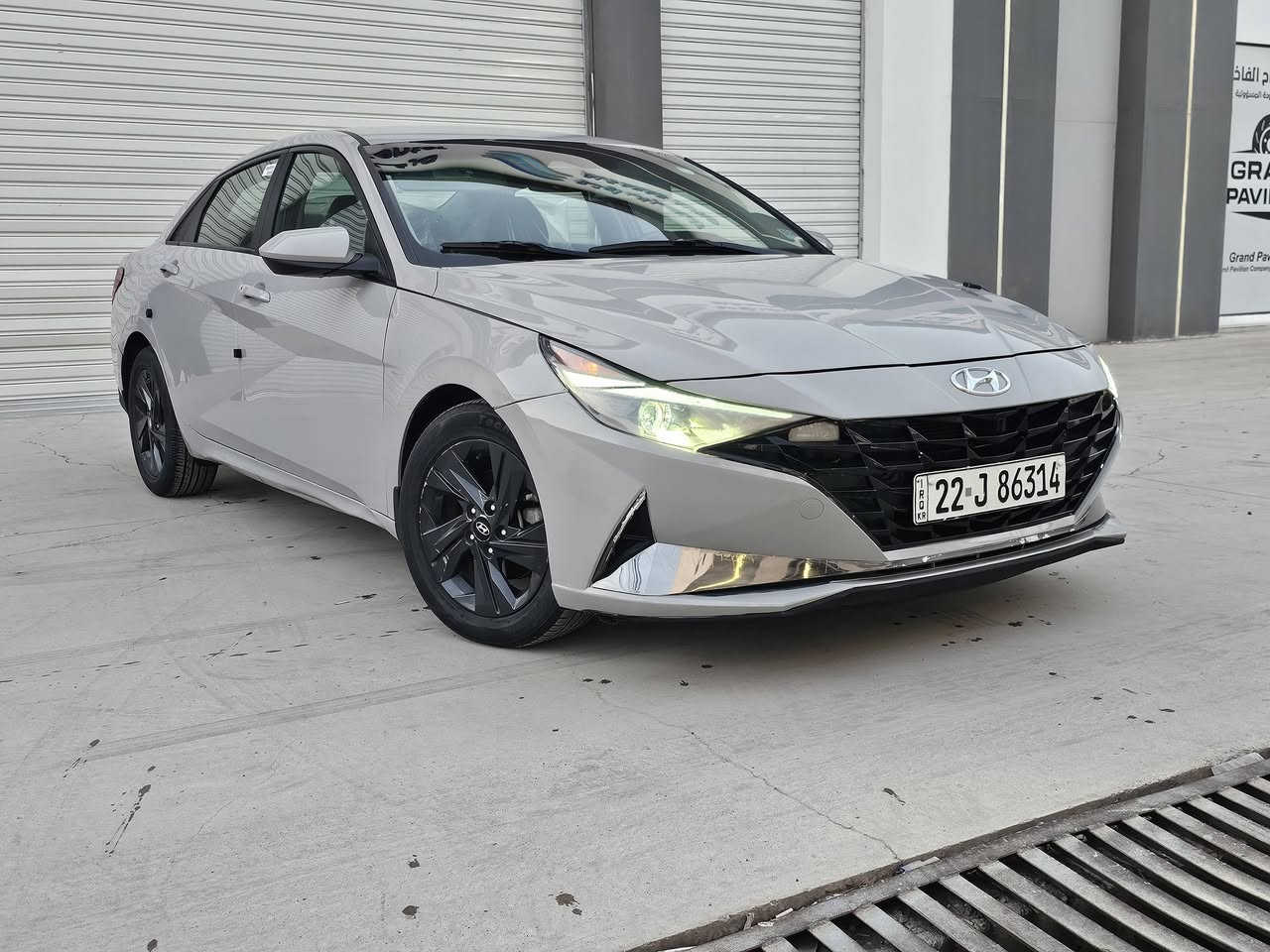 السلام عليكم 
للبيع السعر مناسب 137 
النترا 2021 🇺🇸🇺🇸
ماشية 49 الف 
محرك ٢٠٠٠ دوش 
فول عدا الفتحة 
كشنات تدفئة 
شاشه كبيره 
ابل كار بلي 
حساسات 
بصمة تشغيل ابواب
تشغيل عن بعد 
ويلكب ١٧ 
صدر حدادية كلها جديدة 
گير ومحرك مكفول شرط
تخم تايرات قبل اسبوعين شادهن

بيها قطعتين صبغ جاملغ النفر + البوند بدوون دواخل بدون ايرباك شررط 
بيها قطعتين كلير من امريكا 

رقم التلفون ☎️☎️
***********
