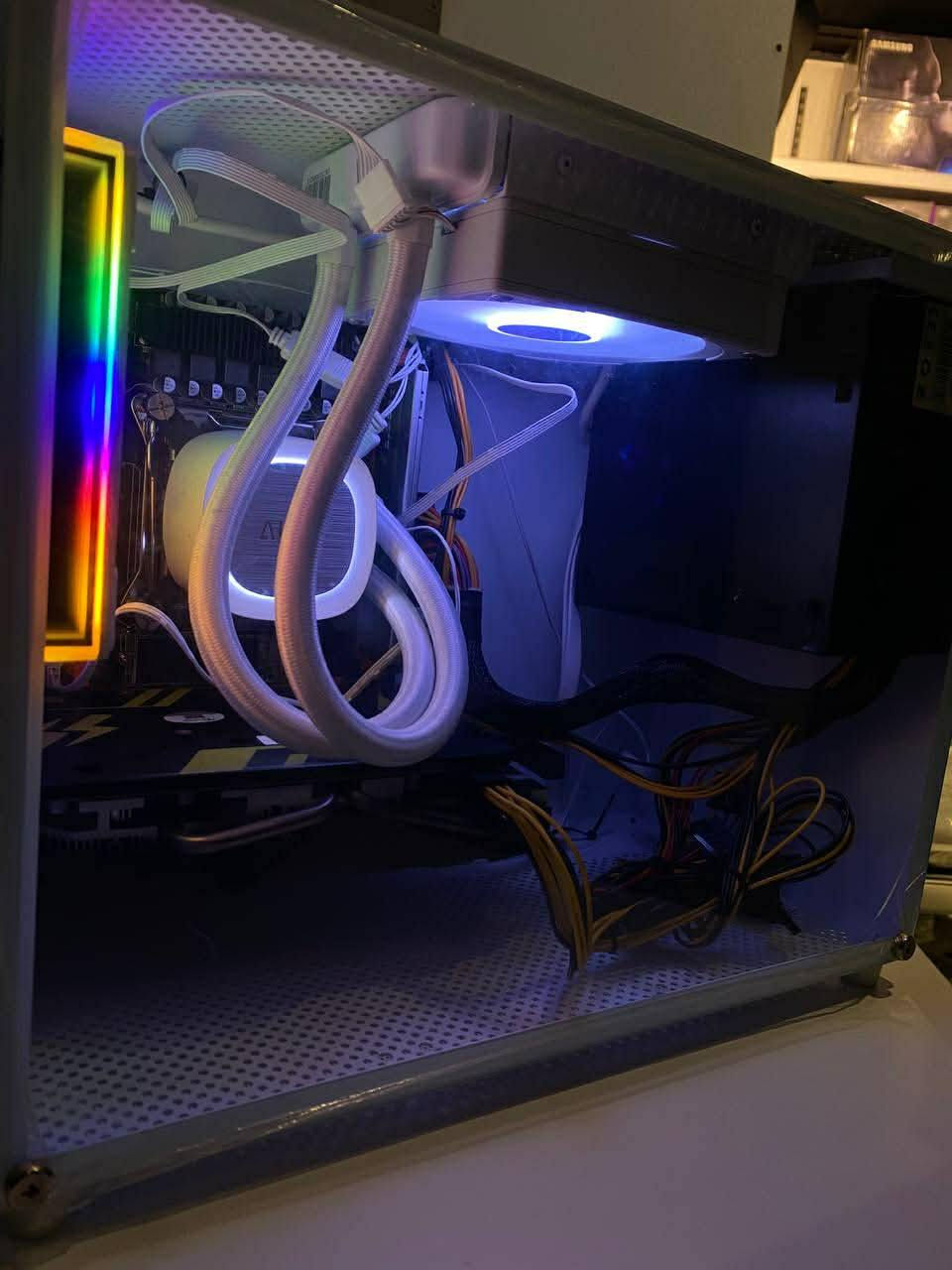 390,000 وبيه مجال  سلام عليكم ورحمة خوان كمبيوتر للبيع  
Cpu: intel xeon  E5-2630 v4
Ram: 8gb
Gpu: rx 580 8gb
Hard: 128gb nvme 
Motherboard: x99 xeon
Case: white mini case
Cooler: liquid gamedias تفاصيل أكثر تفضل خاص ماعندي توصيل مكاني نجف كوفة


**إذا كنت صاحب هذا الإعلان وتريد حذفه لأي سبب، رجاءا أرسل رسالة إلى الدعم الفني**