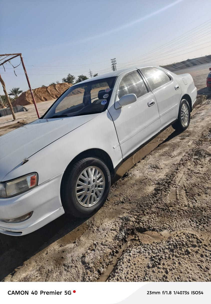 السلام عليكم كرسته مديل ١٩٩٣ رقم انبار معاملتها كامله يعني يومين وتتحول انكليزي بيه طخه بالجاملغ الخلفي ع جهت السايق نضافته بعد احلى من الصوره ب٦٩ وبيهه مجال المكان كربلاء قرب الف دار الاتصال ع ***********
