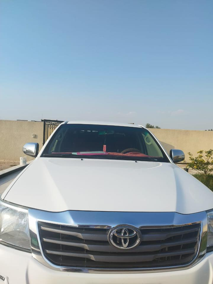 السلام عليكم 👋🏻
بيكم هايلكس فور ويل رقم واسط الجديد

انكليزي باسمي

سياره كفاله 

كير عادي كازززز 

موديل 2014 

السعر 185 بيه مجال قليل

العنوان البصره - سفوان 

0786 611 5811
