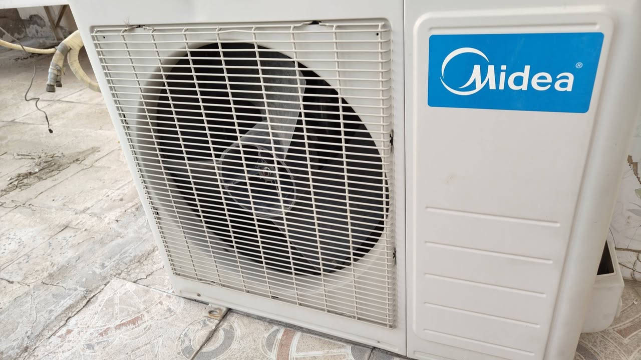 سلام عليكم
سبلت ميديا 2 طن مستعمل اربع مواسم 

نضافه 80% 
غاز مقفول 
كامل مع كل ملحقاته 

تواصل عالخاص 

هاتف : ***********
