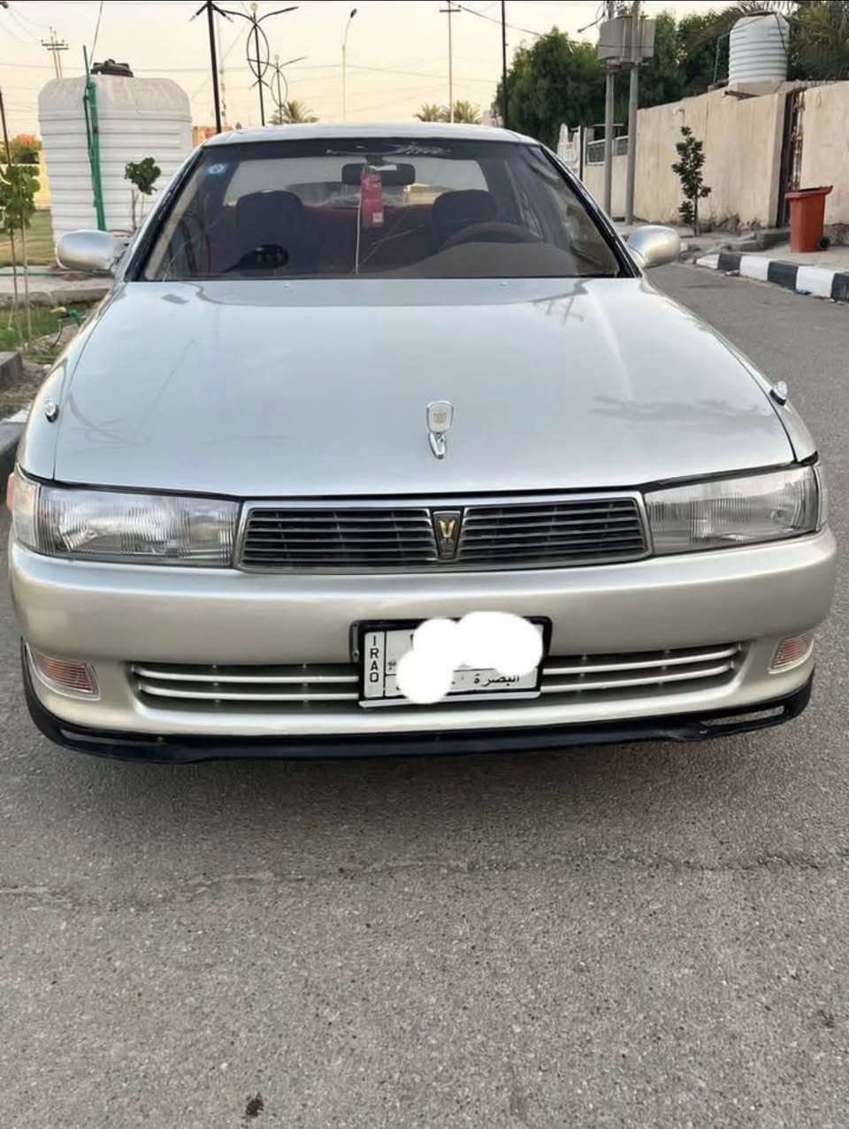 للبيع اكرسته سيارة مكفوله من ضربه والكص ونقل جثه والعيب الشرعي سيارة محرك وكير ونجي رقم بصرا مشروع وطني سنويه مجدده ل29تخم تاير حداديه جدد دواخل جدد  سيارة نظيفه متوازي عليه السعر 45 مكان ذي قار شطره الشراي يتصل  ***********
