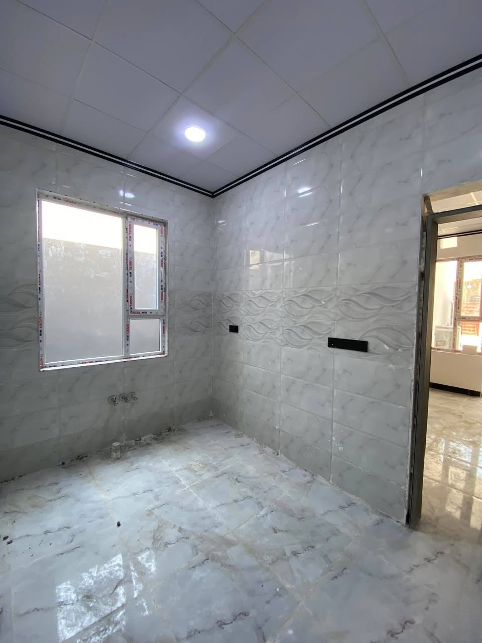 للبيع للبيع للبيع
الموقع  / 📍حي السماح الأطباء خلف جامع الطه 
دارين🏠  معزول عزل تام زيرو مؤجر بوارد شهري ٥٥٠الفً
📐-المساحه 100م 
الطابق الاول /غرفتين  نوم وهول  واستقبال ومطبخ وصحيات وكراج
طابق الثاني /غرفتين نوم وهول  واستقبال ومطبخ وصحيات 
***********📞
***********📞
مراجعت مكتب المروة لتجارت العقار نستقبل جميع العروض العقاري عنوان المكتب حي السماح علا شارع 20مقابل مول القمه
