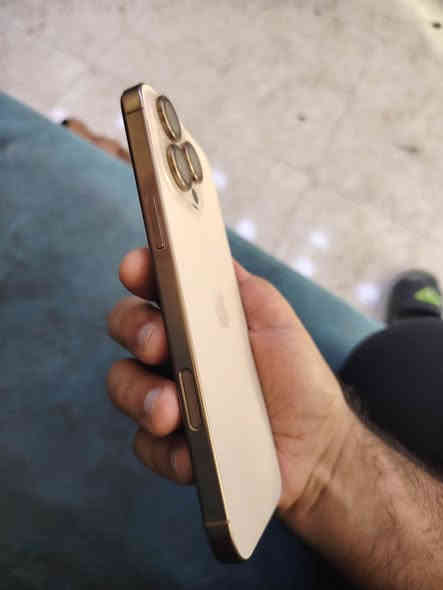 السلام عليكم
ايفون 16 برو ماكس ذاكره 256 بطاريته 100 الجهاز مكفول حته من الشخط من شركة ABN الضمان بعده بي

مكاني بغداد الدورة ابودشير
السعر 1525 وبي مجال
متواجد على هذا الرقم 

***********
